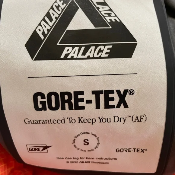 Palace x Goretex 2 in 1 Parka - Picture 2 of 5